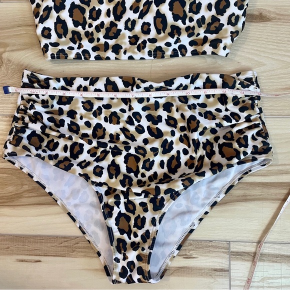 Leopard Print 2 Piece Swimsuit With Adjustable￼ Corset Back Size M Shein (183) - Picture 8 of 13